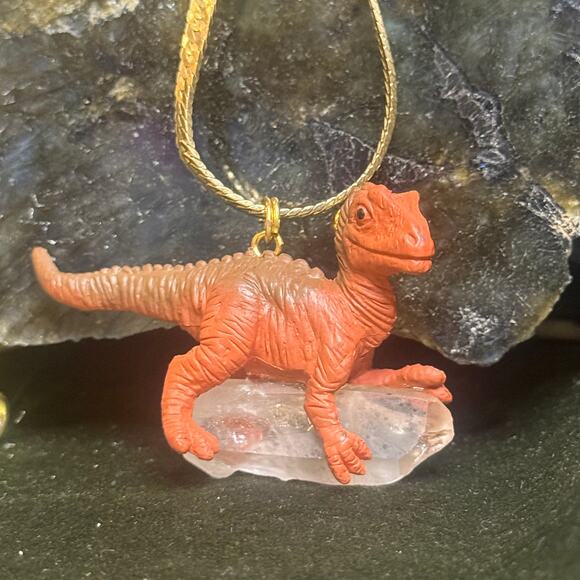 Handmade Upcycled Dinosaur Necklace Vintage Chain Clear Quartz Crystal Gift - Picture 2 of 4
